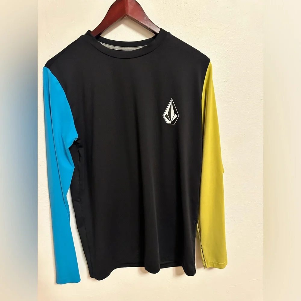Volcom Men’s Confuse Long Sleeve Rash Guard With UV Protection Size XS